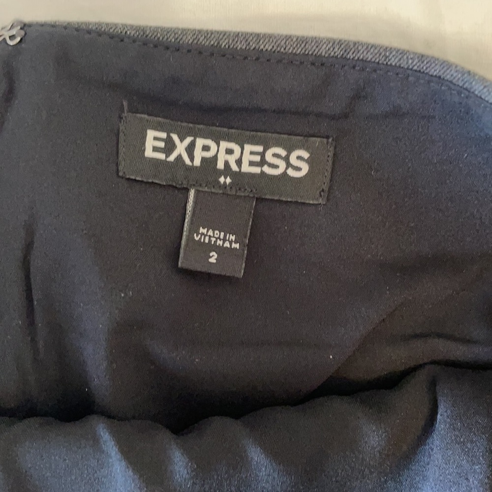 Express Skirt - Picture 3 of 3